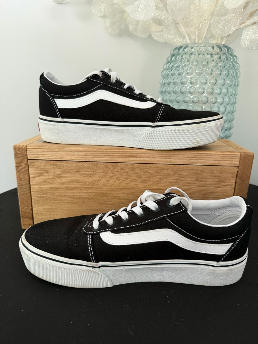Vans Black & White Old Skool Low-Top Sneakers - Women’s